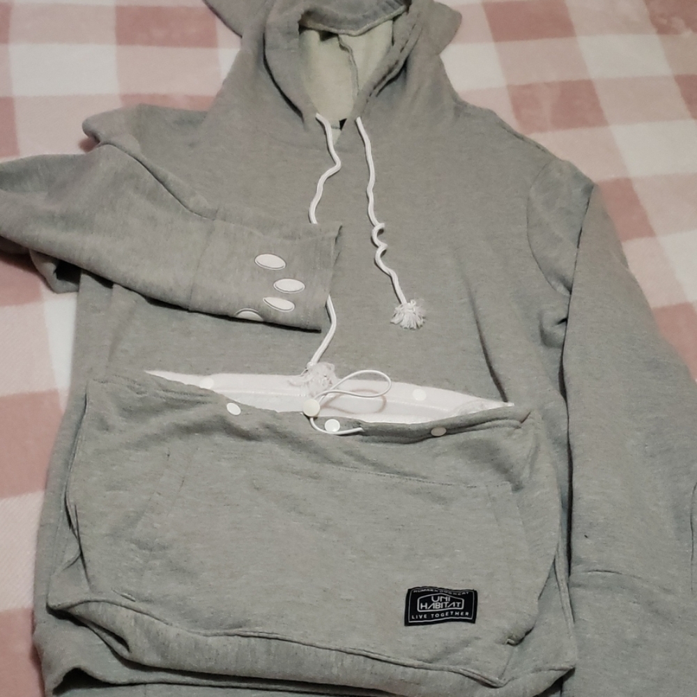 Kangaroo pouch sweatshirt